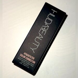 NEW Huda Beauty Faux Filter Colour Corrector in Blood Orange